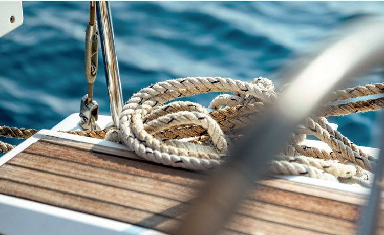 Lavorazione Carene – L’eccellenza prende forma sull’acqua.